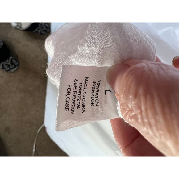 Grand & Greene womens size L top white crochet detail long sleeve fairy core - Picture 5 of 9